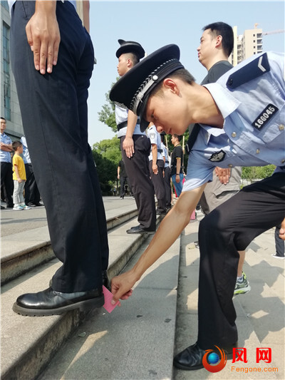 今日女报/凤网宝贝体验营 湖南警察学院