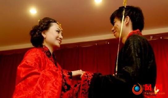 婚礼 留学生 汉服 复古
