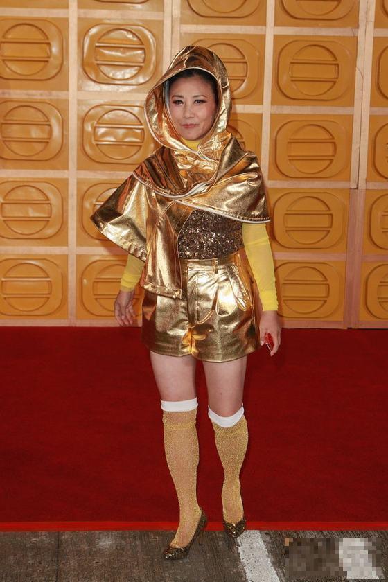 女星 tvb 雷人 造型 汪明荃 颁奖