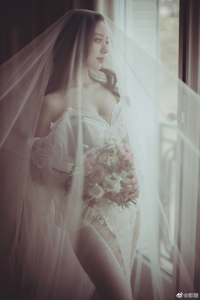 郎朗官宣婚讯