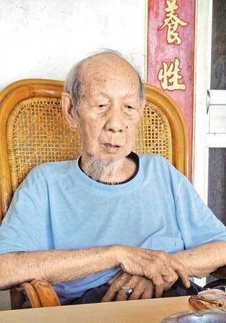 台湾96岁道观主持娶大陆30岁新娘(图)