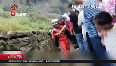 电影刚要开场，哗啦啦走了一排人！知道真相后，网友泪目了&hellip;