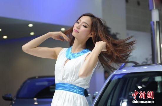 长沙车展  靓模豪车  车模内衣上场