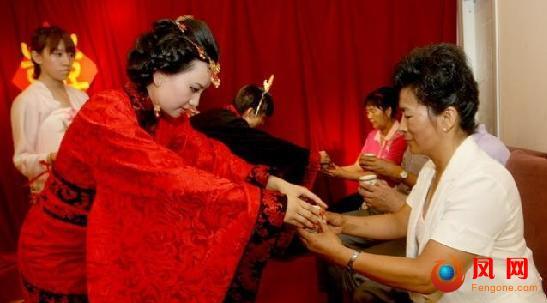 婚礼 留学生 汉服 复古