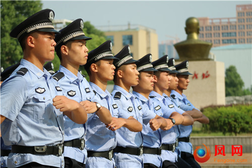 今日女报/凤网宝贝体验营 湖南警察学院